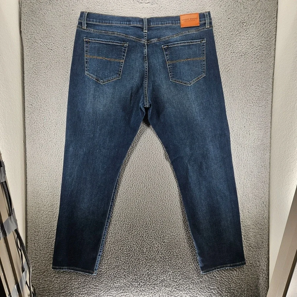 Lucky Brand Jeans Men Size 40x32 121 Slim‎ Straight Blue Denim Zip Fly Stretch